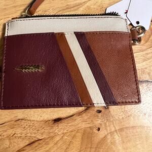 Thacker amber wallet w wristlet strap - card slots and zipper New with tags